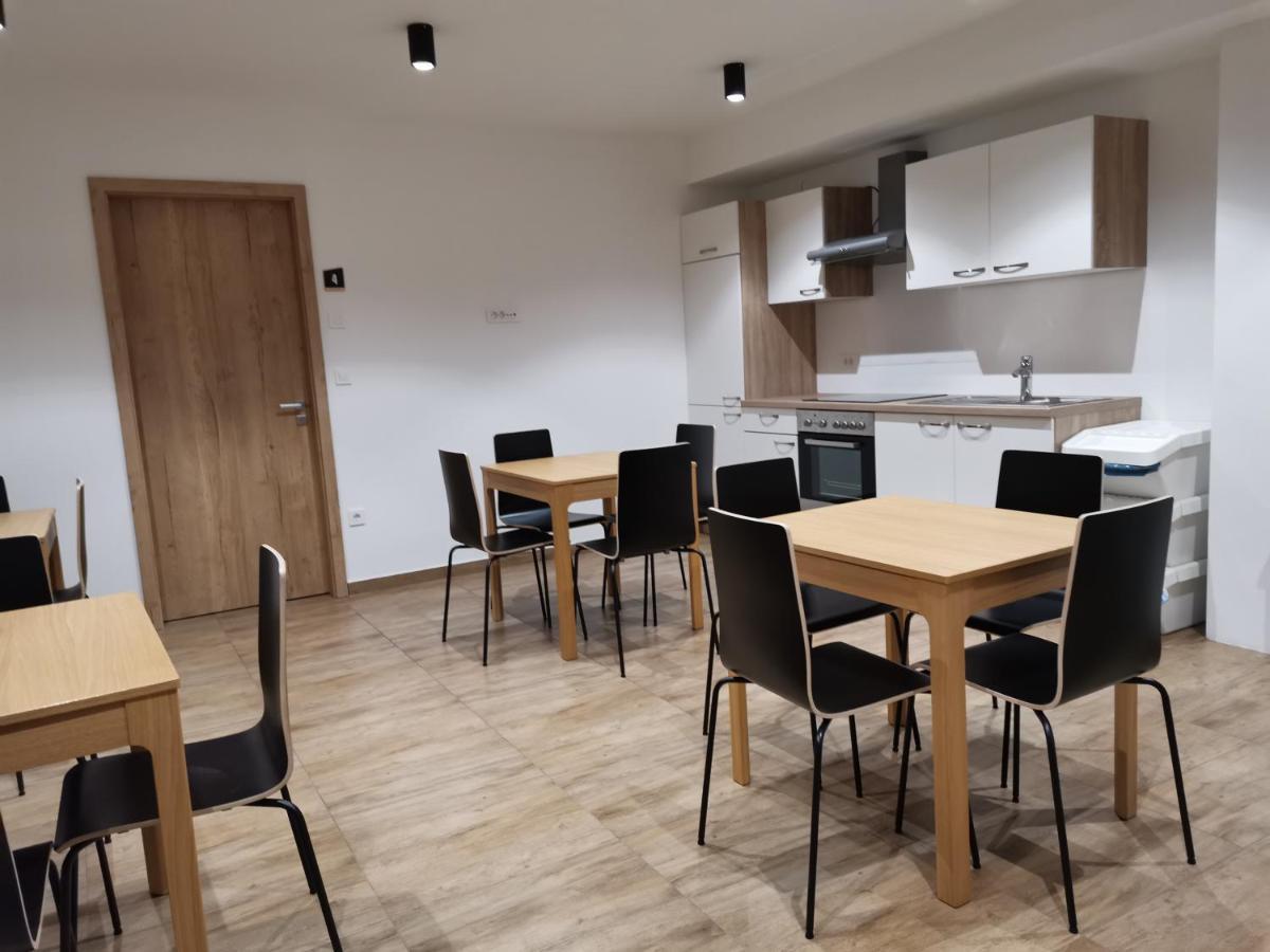 Pubyland Rooms & Apartments 로가테츠 외부 사진