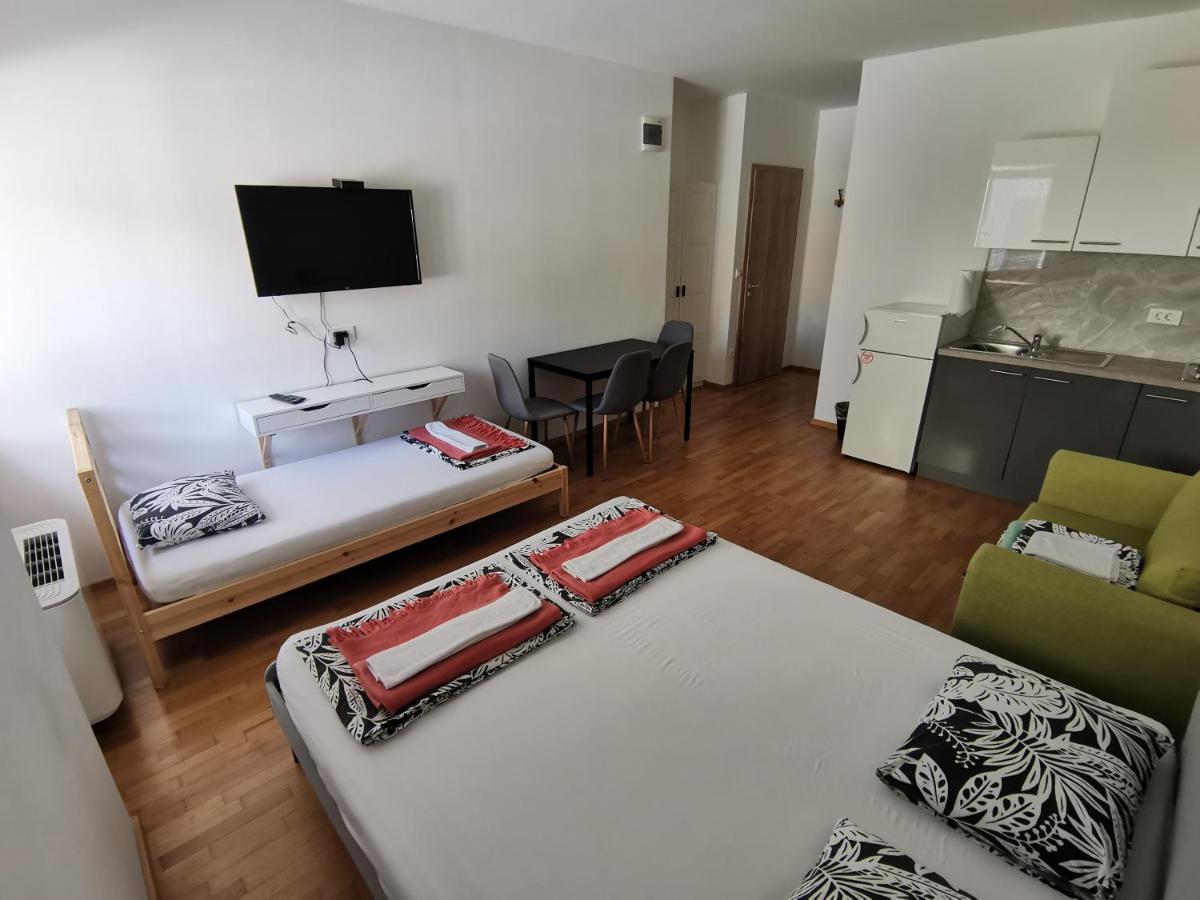 Pubyland Rooms & Apartments 로가테츠 외부 사진