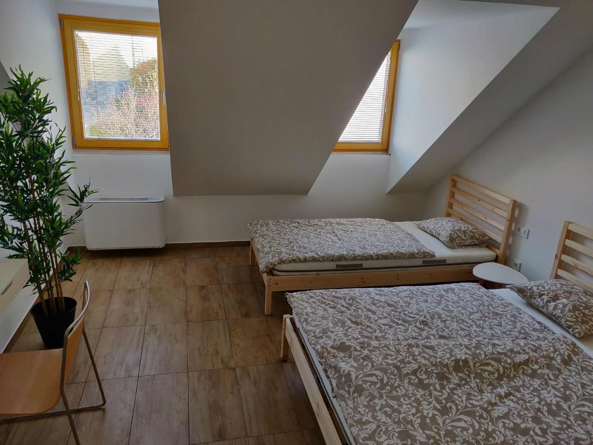 Pubyland Rooms & Apartments 로가테츠 외부 사진