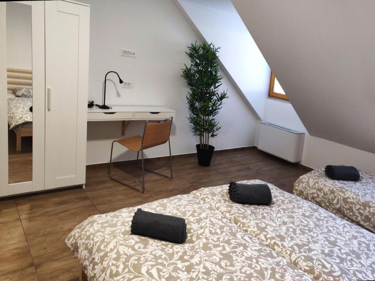 Pubyland Rooms & Apartments 로가테츠 외부 사진