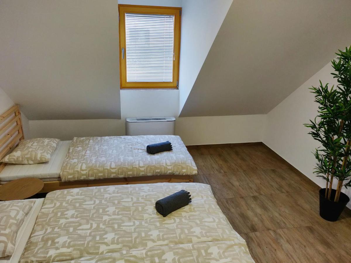 Pubyland Rooms & Apartments 로가테츠 외부 사진