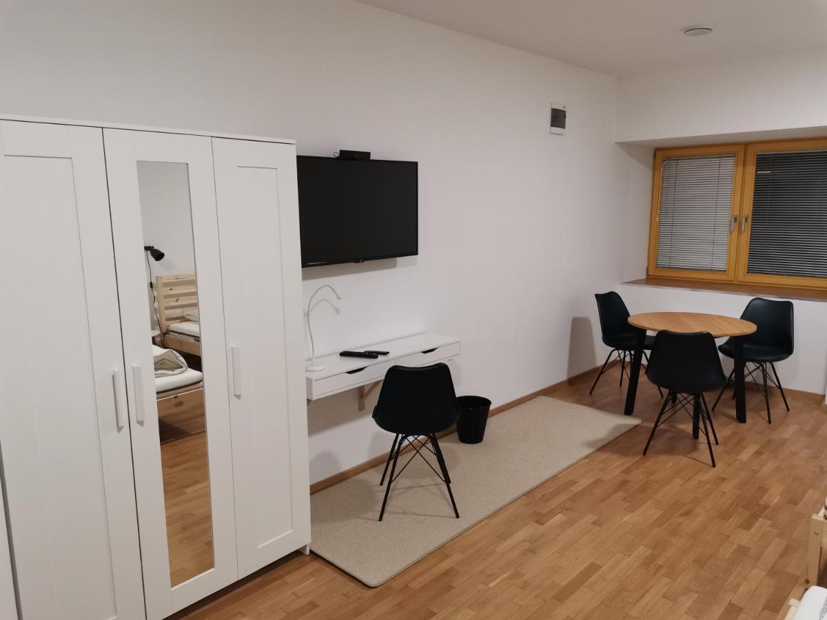 Pubyland Rooms & Apartments 로가테츠 외부 사진
